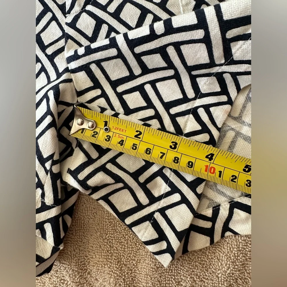 Banana Republic High Waist Black and White Geometric Shorts